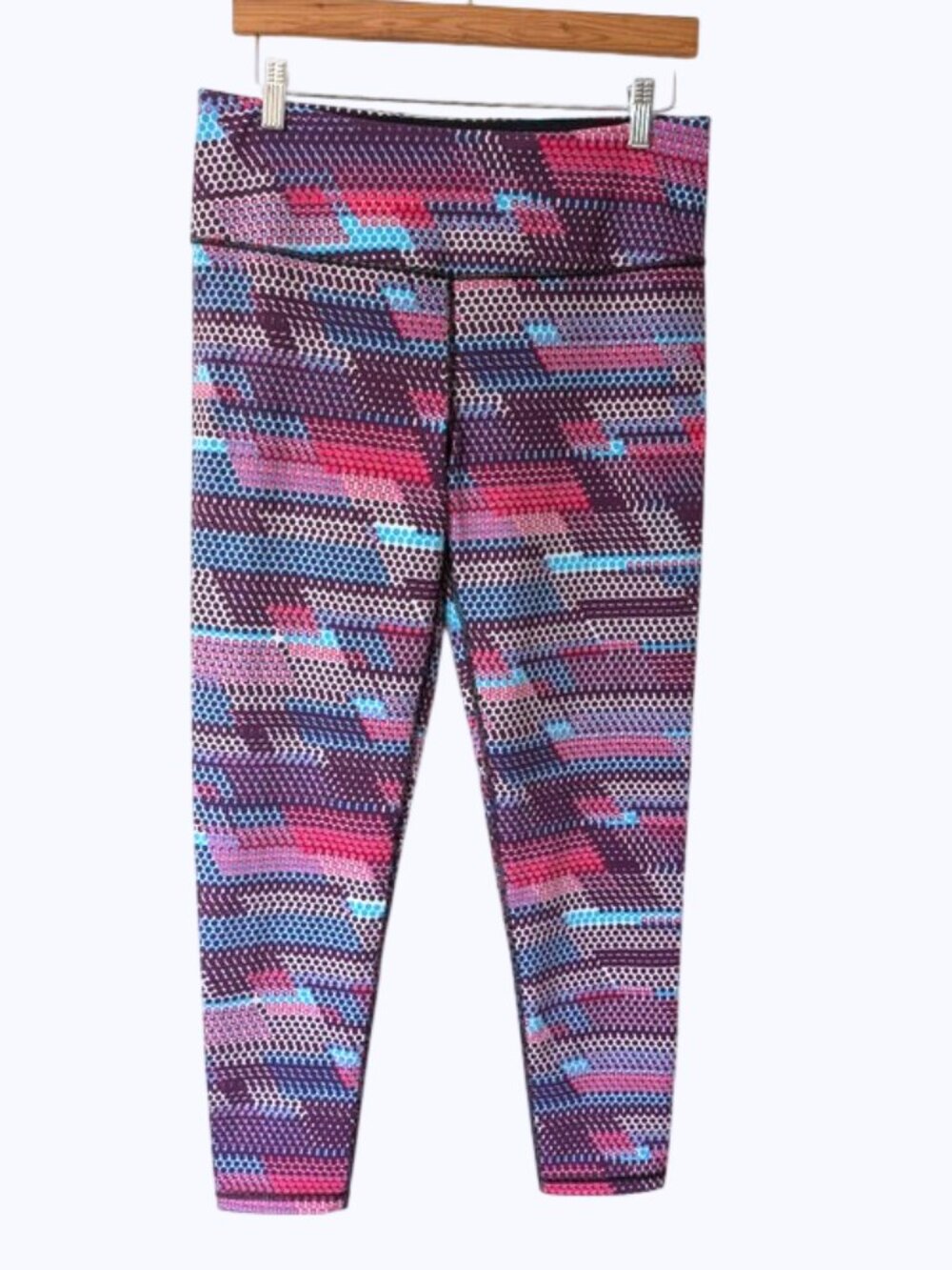 Like New Victoria's Secret VSX Knockout Leggings‎ Polka Dot Size L - Picture 2 of 6